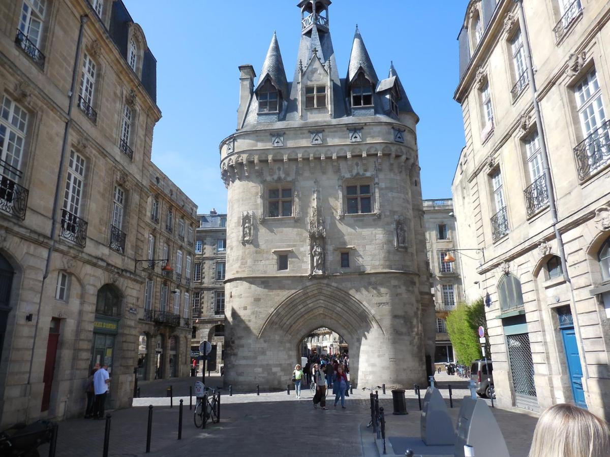 Beautiful Old Property In Bordeaux Center Luaran gambar